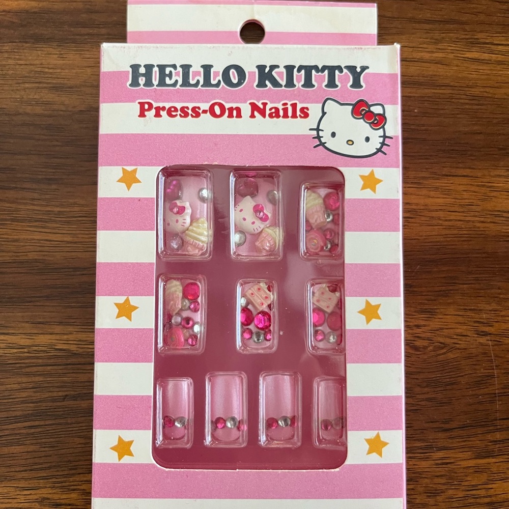 Sanrio Hello Kitty Press-On Nails. Japan Import